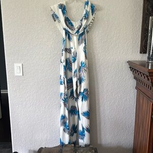 Casual summer on shoulder or off shoulder jumper